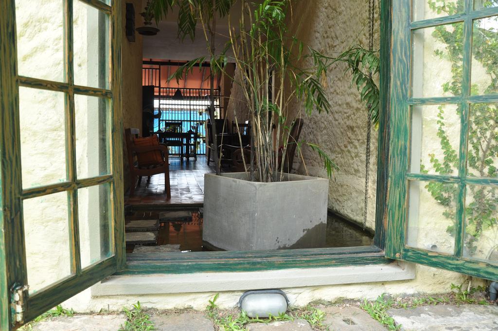Bangalawa Bed & Breakfast Nawala Bagian luar foto
