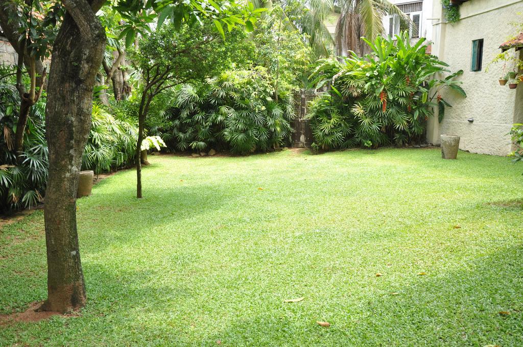 Bangalawa Bed & Breakfast Nawala Bagian luar foto