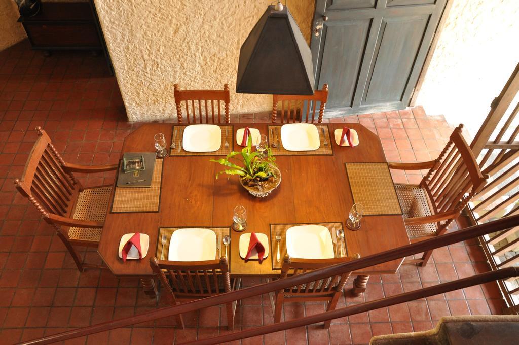 Bangalawa Bed & Breakfast Nawala Bagian luar foto