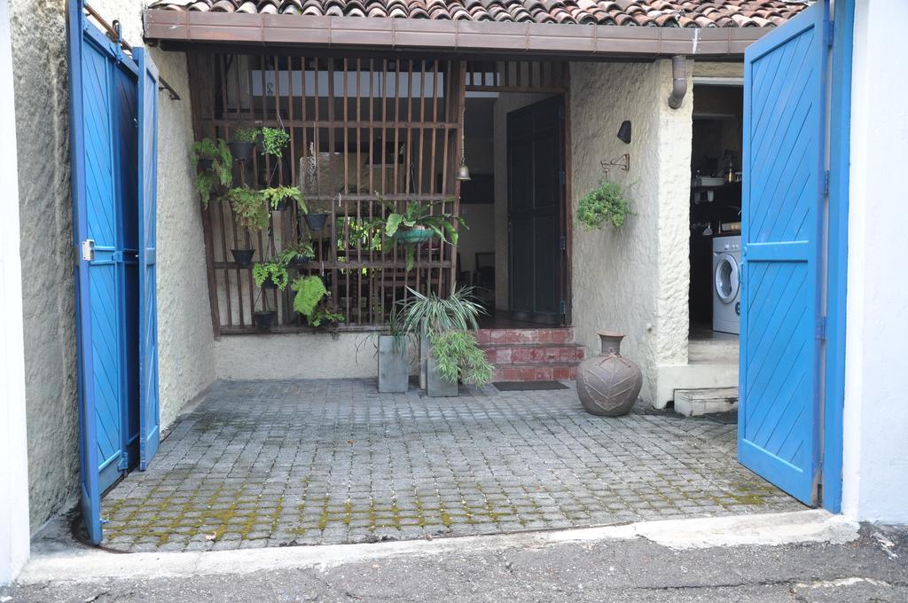 Bangalawa Bed & Breakfast Nawala Bagian luar foto