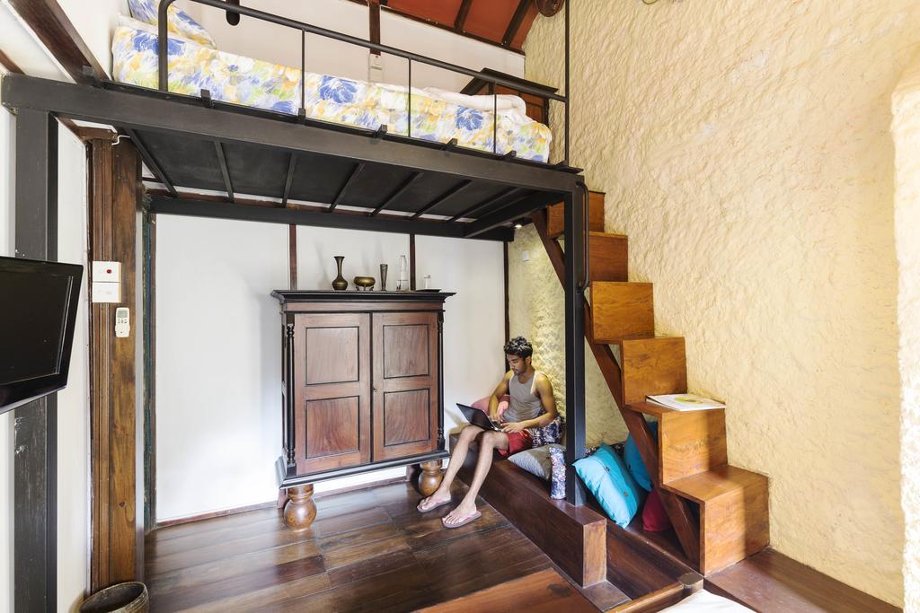 Bangalawa Bed & Breakfast Nawala Bagian luar foto