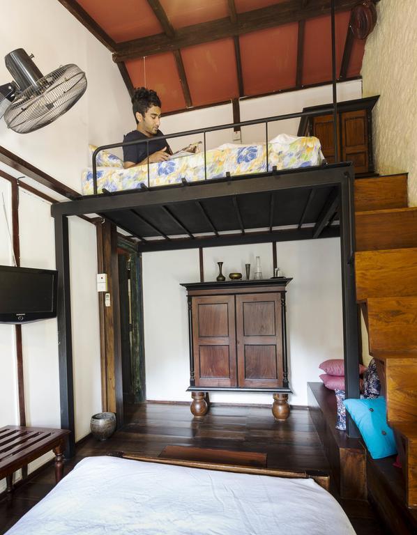 Bangalawa Bed & Breakfast Nawala Bagian luar foto